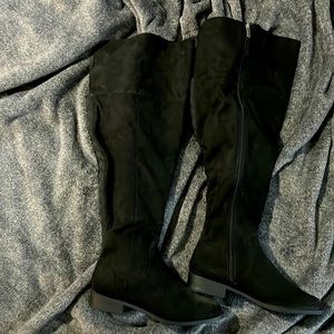 Torrid over the knee black suede boots. Perfect for fall/winter